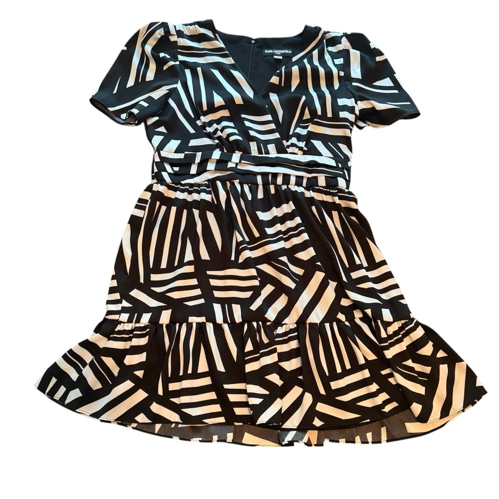 Karl Lagerfeld Paris Dress Size 14 Black White Ruffle Hem  Puff Sleeves V-neck